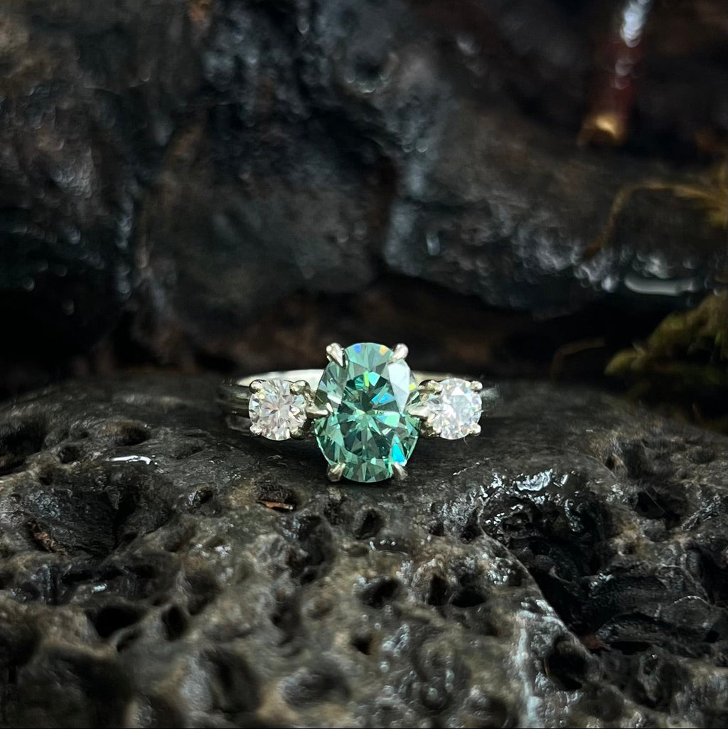 The Baroness-9ct Gold-Pale Teal/Green & White Moissanite