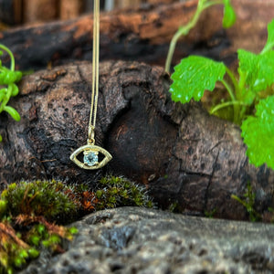 An eye for an eye - Evil Eye Pendant - Yellow Gold with Gemstone